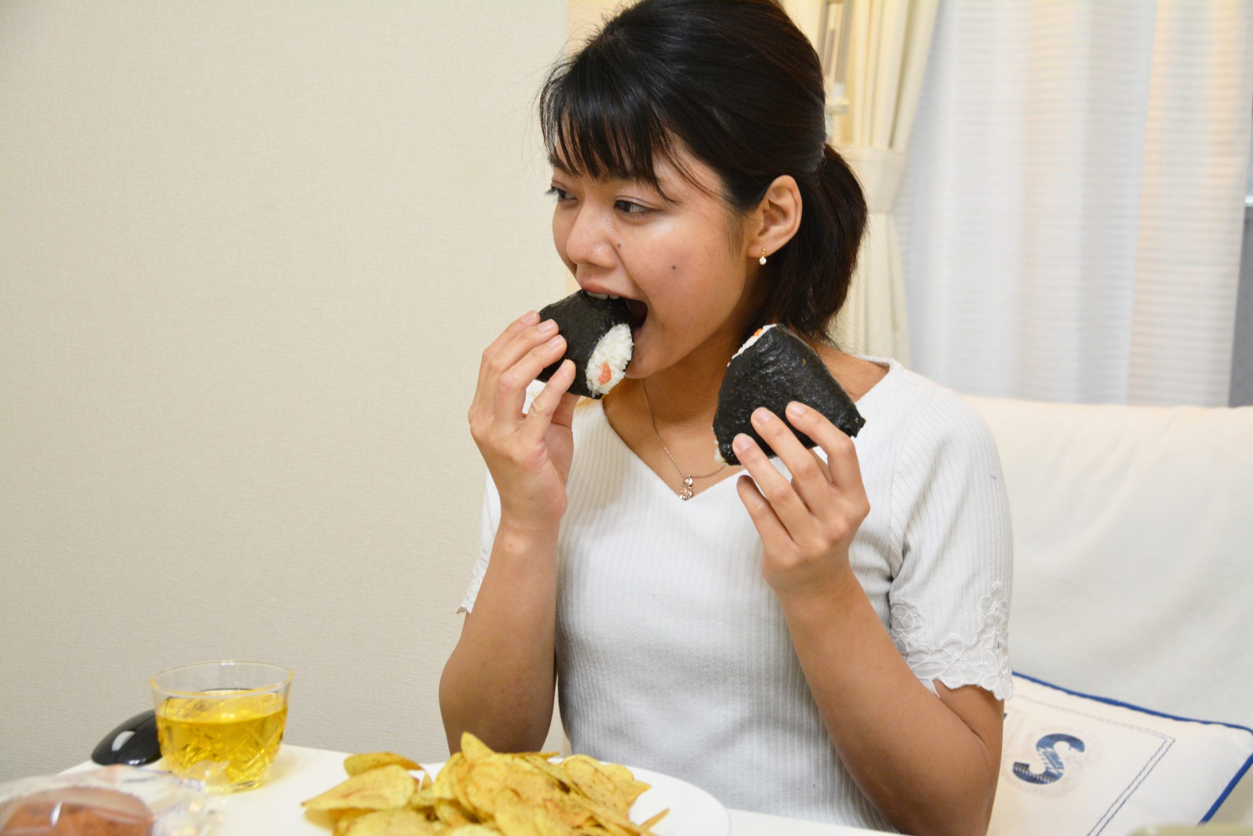 小腹が空いたら何食べる 太りたくない もうご飯 寝る寸前などなど おすすめの食べ物や方法を紹介